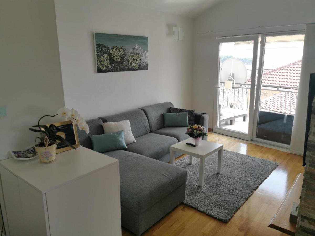 Apartments Dvor - Ap1, Ap2, Ap3 Baška Voda Εξωτερικό φωτογραφία