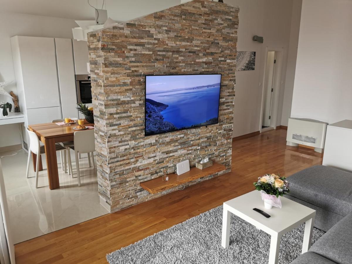 Apartments Dvor - Ap1, Ap2, Ap3 Baška Voda Εξωτερικό φωτογραφία