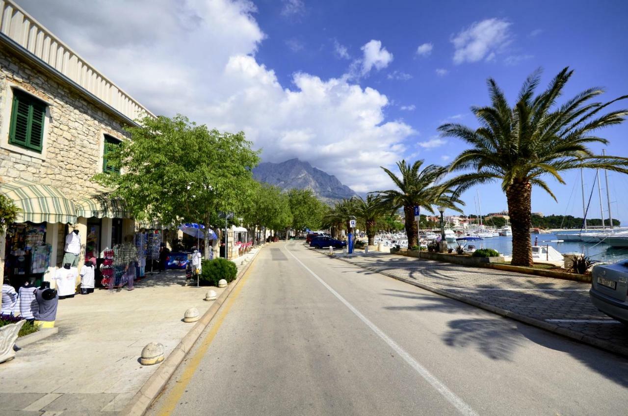 Apartments Dvor - Ap1, Ap2, Ap3 Baška Voda Εξωτερικό φωτογραφία