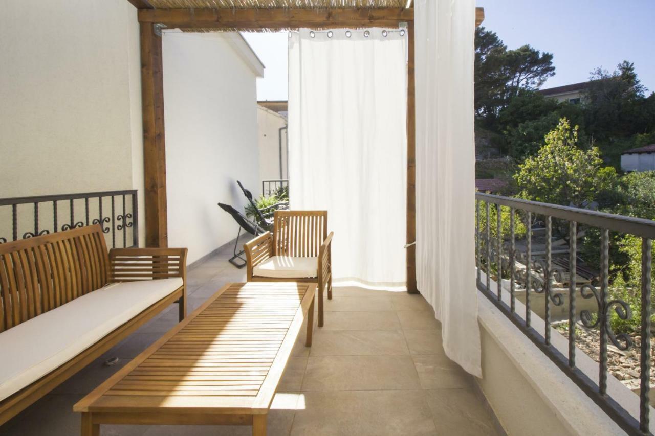 Apartments Dvor - Ap1, Ap2, Ap3 Baška Voda Εξωτερικό φωτογραφία