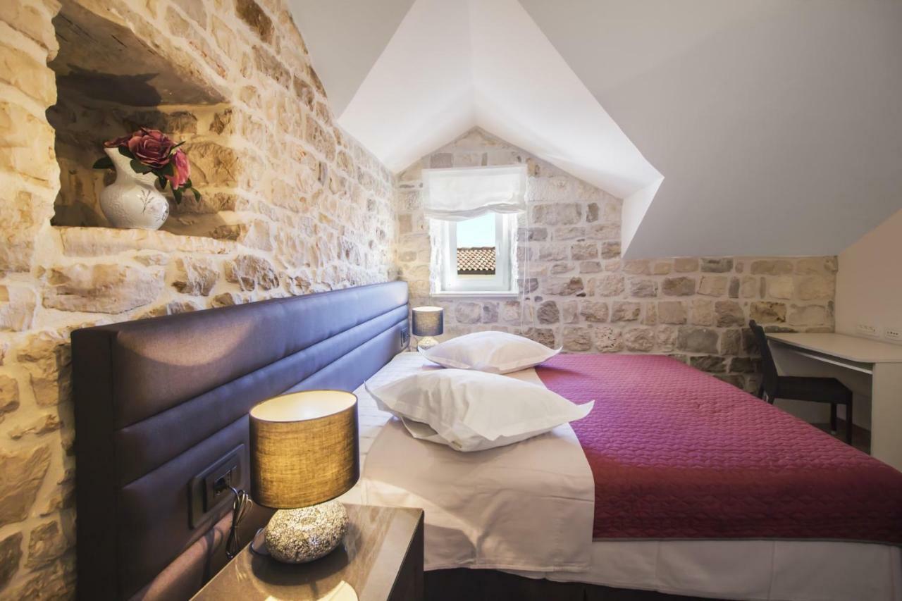 Apartments Dvor - Ap1, Ap2, Ap3 Baška Voda Εξωτερικό φωτογραφία