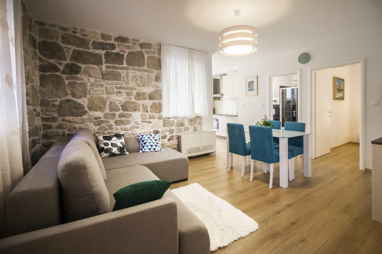 Apartments Dvor - Ap1, Ap2, Ap3 Baška Voda Εξωτερικό φωτογραφία