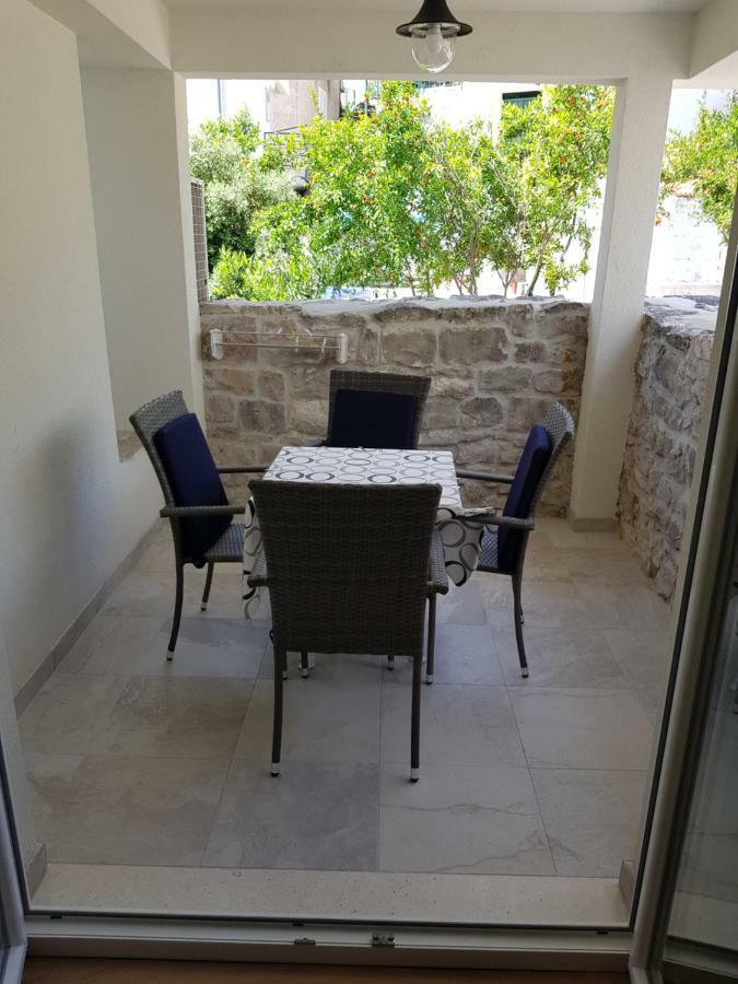 Apartments Dvor - Ap1, Ap2, Ap3 Baška Voda Εξωτερικό φωτογραφία