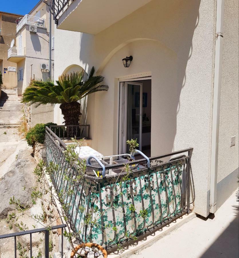 Apartments Dvor - Ap1, Ap2, Ap3 Baška Voda Εξωτερικό φωτογραφία