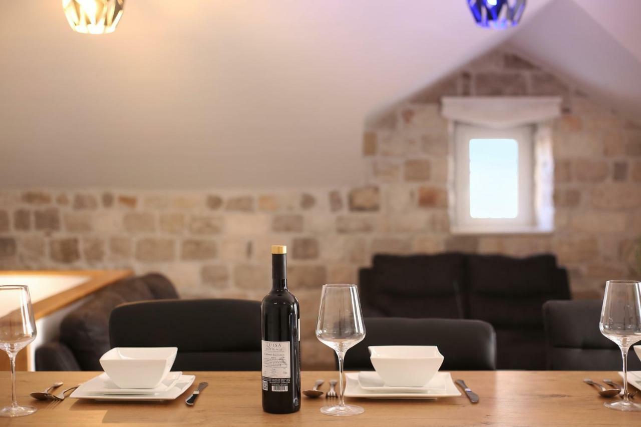 Apartments Dvor - Ap1, Ap2, Ap3 Baška Voda Εξωτερικό φωτογραφία