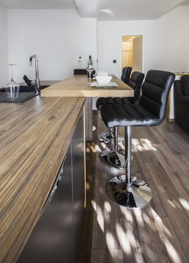 Apartments Dvor - Ap1, Ap2, Ap3 Baška Voda Εξωτερικό φωτογραφία